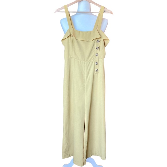 NWT essue Women’s mustard jumpsuit with straps and asymmetrical buttons - Sz S - Picture 5 of 13